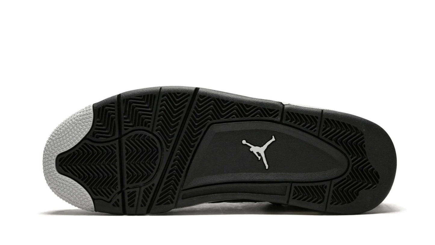 Air Jordan 4 Retro LS "Oreo"